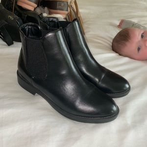 Ankle boots